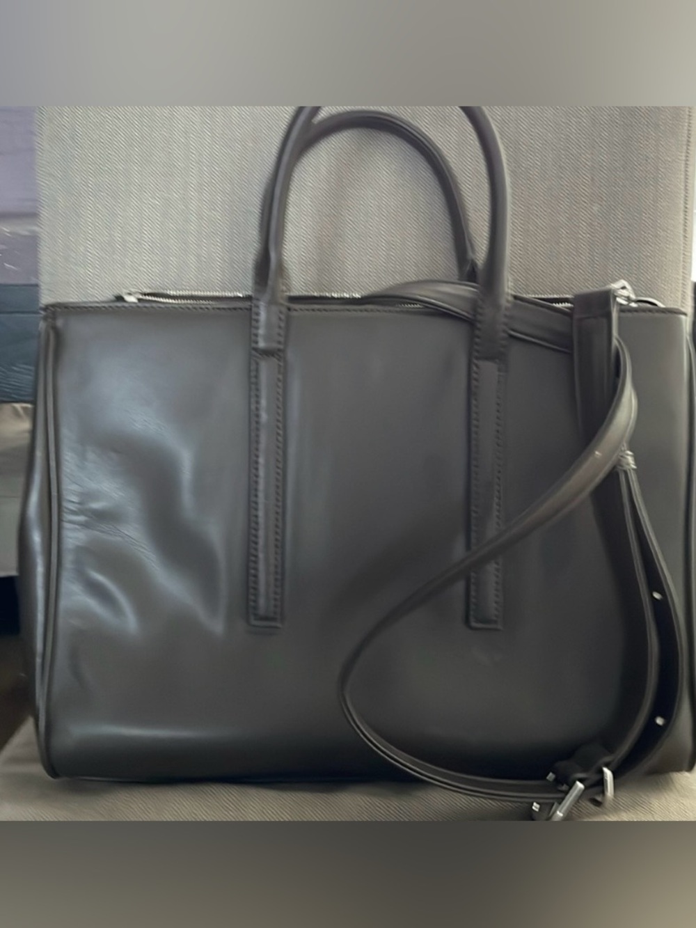 Matt & Nat Chocolate Smooth Vegan Leather Zip Tote - Picture 2 of 3